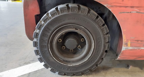 Lốp xe Nexen ưa được chuộng sử dụng trên xe nâng hàng