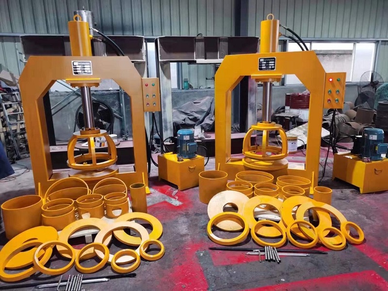 Máy ép lốp đặc sử dụng cho xe nâng hàng