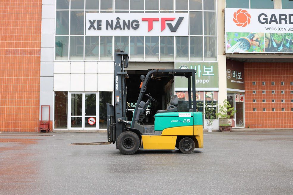 Làm thế nào để bán xe nâng điện cũ giá tốt