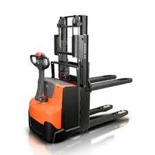 Những mẫu xe nâng dòng BT Staxio W Series được thiết kế và chế tạo có độ an toàn cao