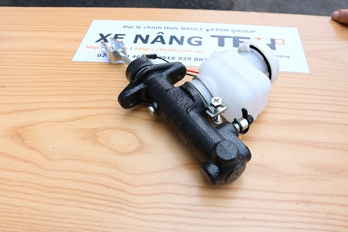 Tổng phanh xe nâng Komatsu FD10~18-16-17. FG10~18-16-17 mã 3EB-36-31281. Mã P.00896