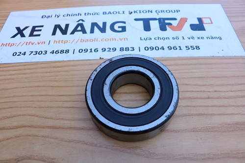 Vòng bi xe nâng kích thước 35*80*21 mã 6307-2RSI hiệu SKF, hàng mới 100%. Mã P.0471