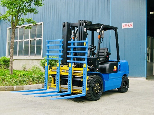  Xe nâng càng đôi - Multi Pallet Handler