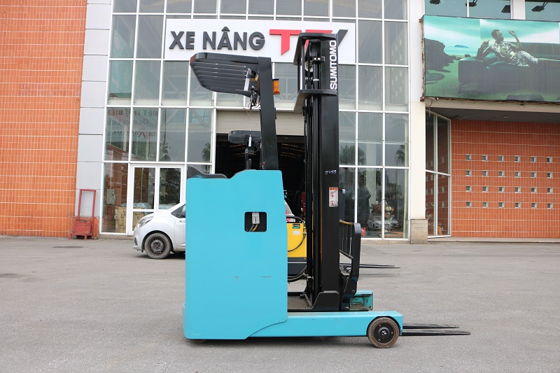 Xe nâng điện cũ Reach truck 1.5 tấn Sumitomo 61FBR15SE