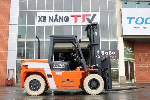 Xe nâng dầu 7 tấn hiệu Kion Baoli (Động cơ Nhật, Full Options) 