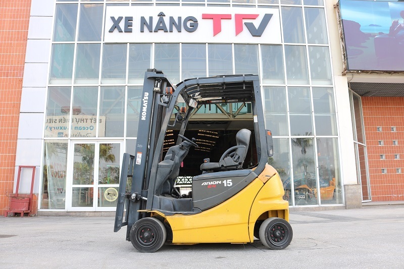 Xe nâng điện thương hiệu Komatsu 
