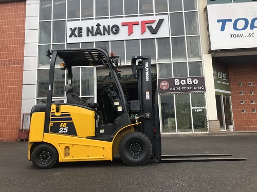 Xe nâng điện 2.5 tấn Komatsu FB25-12