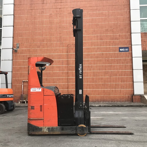 Xe nâng điện cũ Reach truck 1,6 tấn BT RRE 160