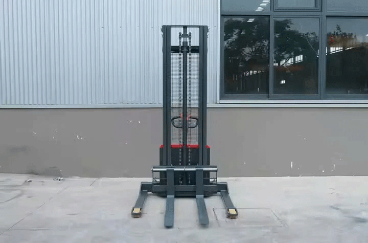 Xe nâng điện stacker 1.5 tấn Interlift CL1530GHY