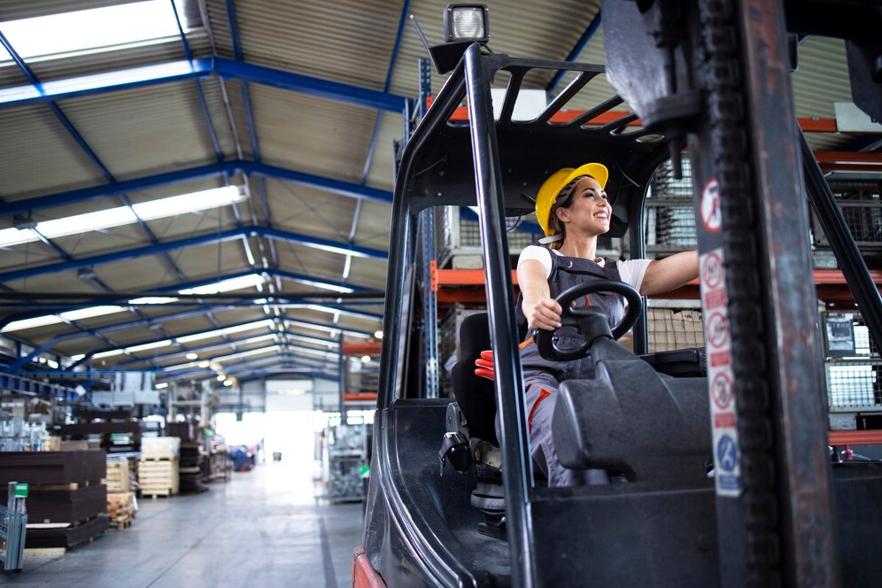 Giá xe nâng người có thể thay đổi tùy thuộc vào thời điểm mua