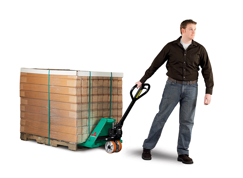 Nhờ xe nâng tay thấp, công việc trở nên đơn giản, dễ dàng