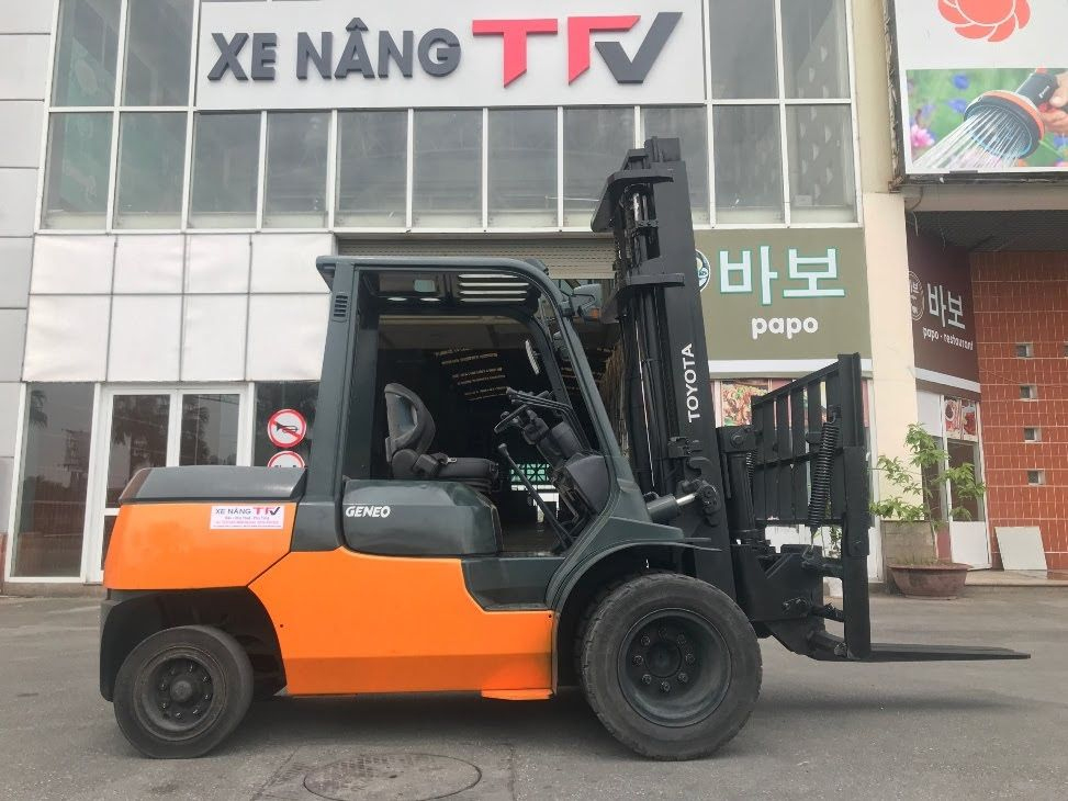 Xe nâng TFV giá cả cạnh tranh nhất trên thị trường hiện nay