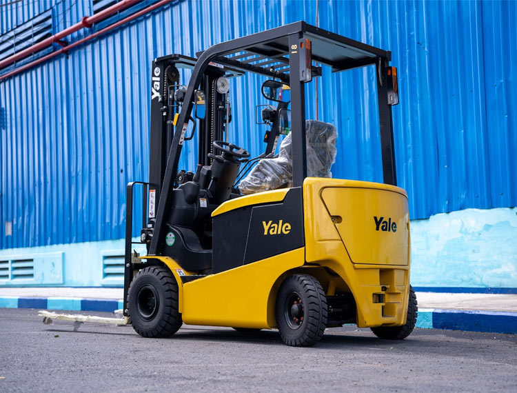 Xe nâng điện đối trọng Yale