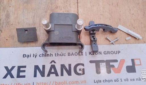 Giắc kết nối ắc quy (80A) cổng đực