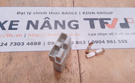 Giắc kết nối ắc quy 50A