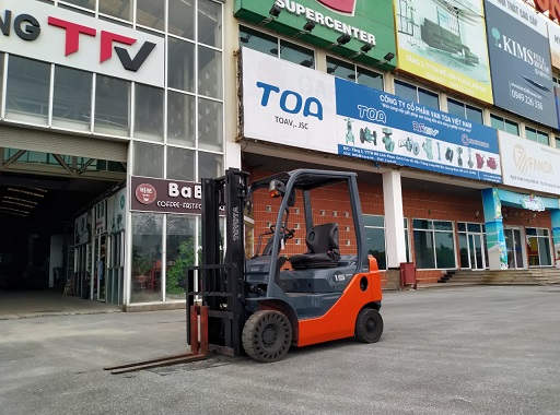 Xe nâng dầu 1.5 tấn Toyota 02-8FD15