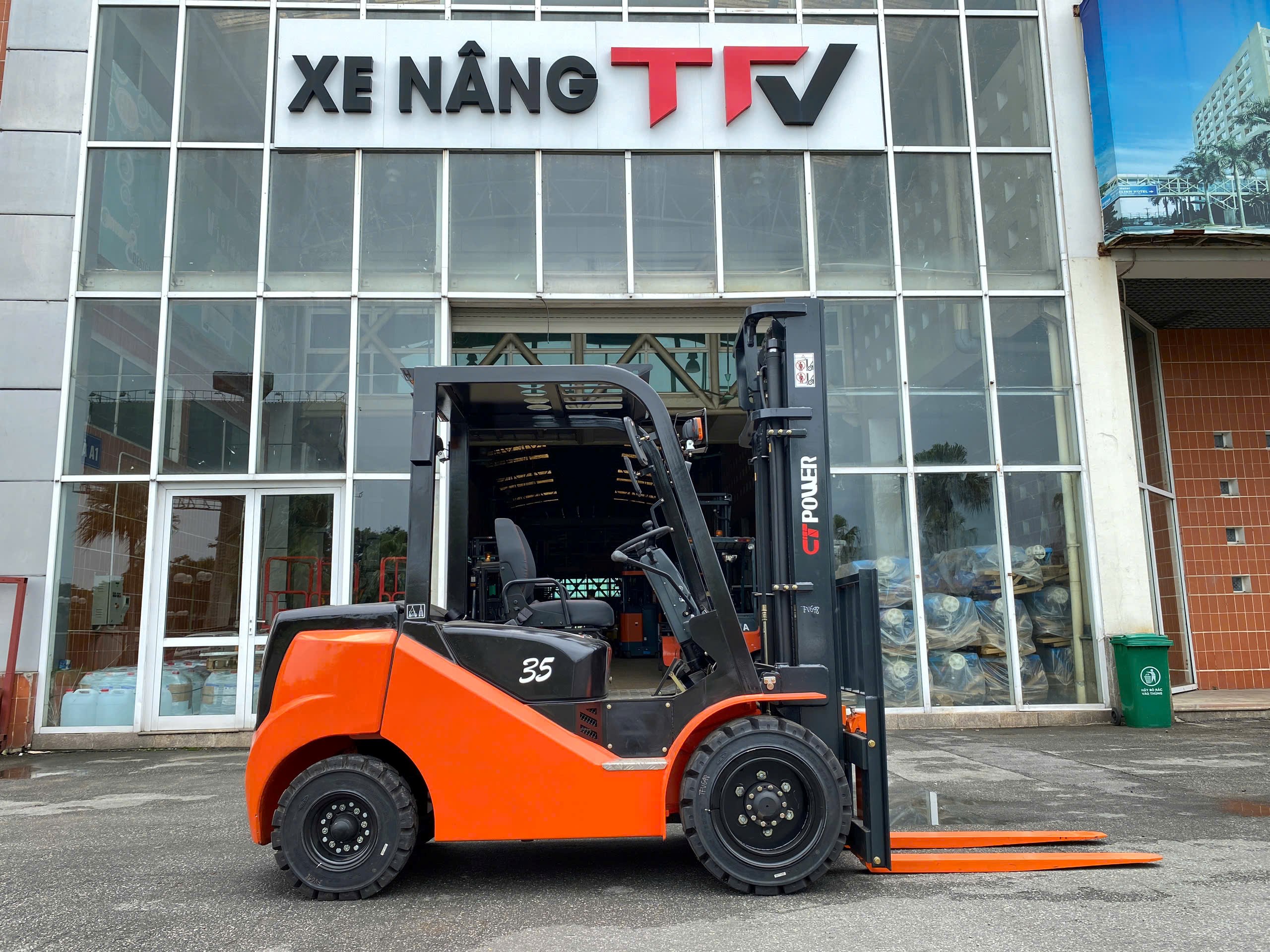 Xe nâng dầu 3.5 tấn CT Power FD35