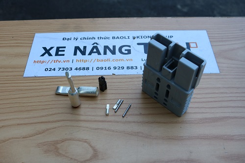 Giắc sạc điện cho xe nâng