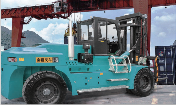 Xe nâng dầu Baoli KBD250 25 tấn cho bãi nguyên liệu thép
