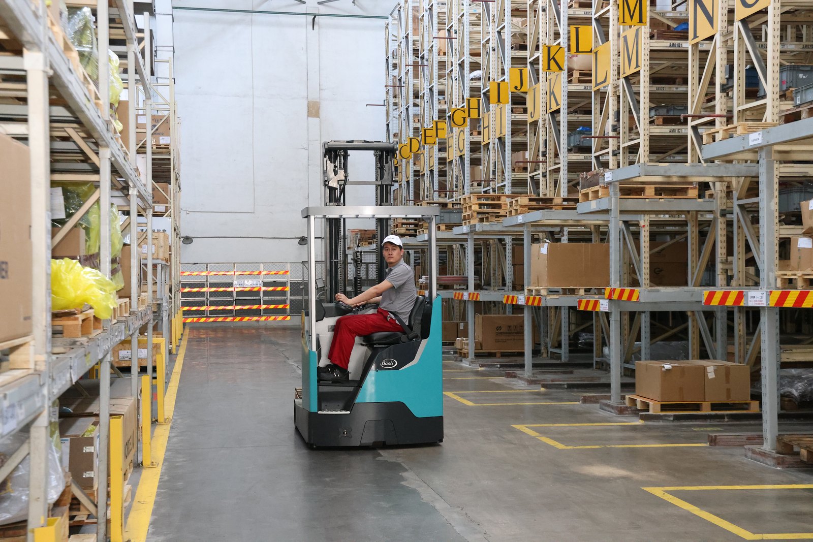 Xe nâng Reach Truck Baoli KBR16L/KBR20L 1,6–2,0 tấn – Chọn tải, khung nâng và loại pin
