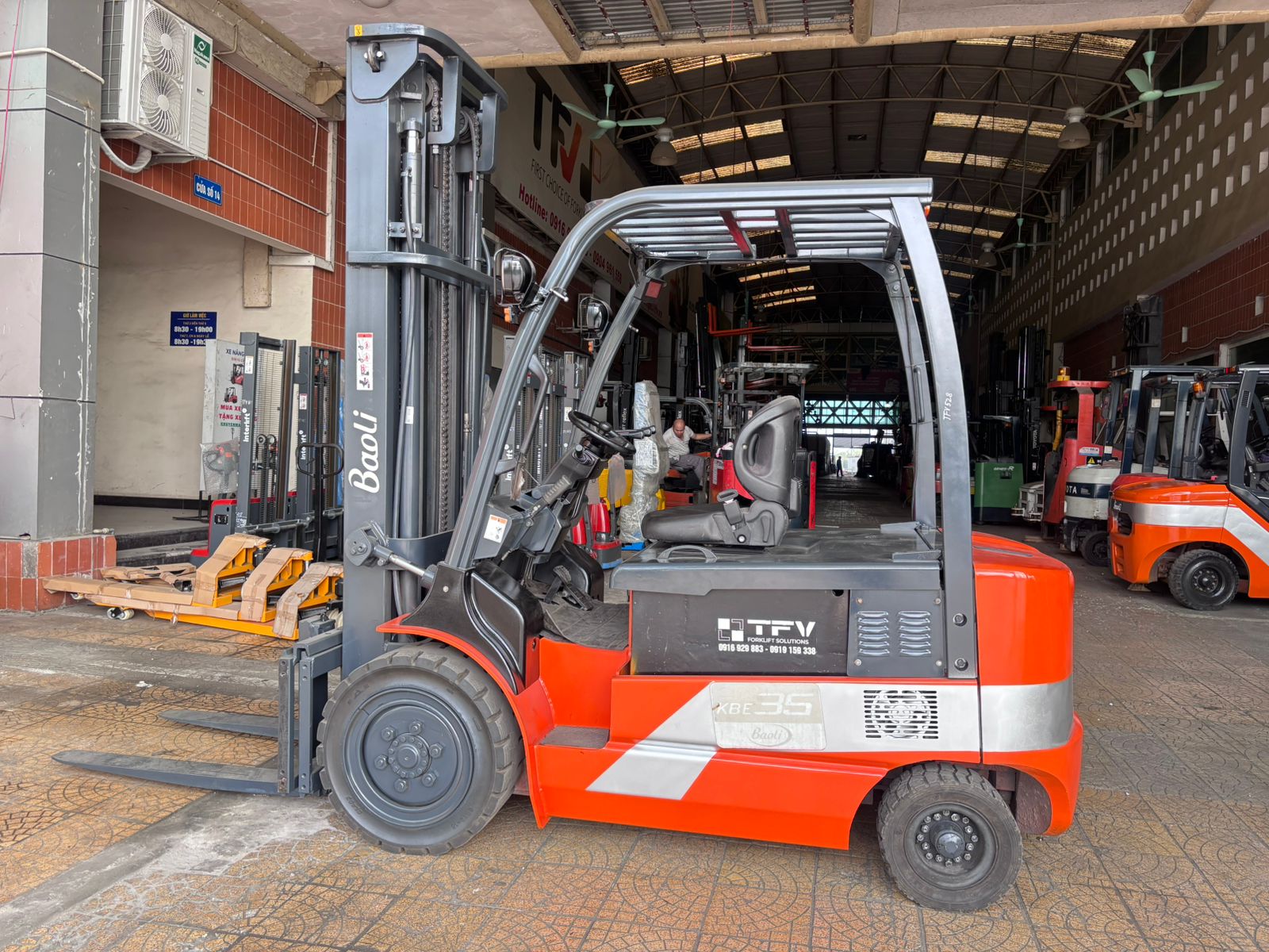 Xe nâng điện cũ KION Baoli KBE35 sức nâng 3.5 tấn