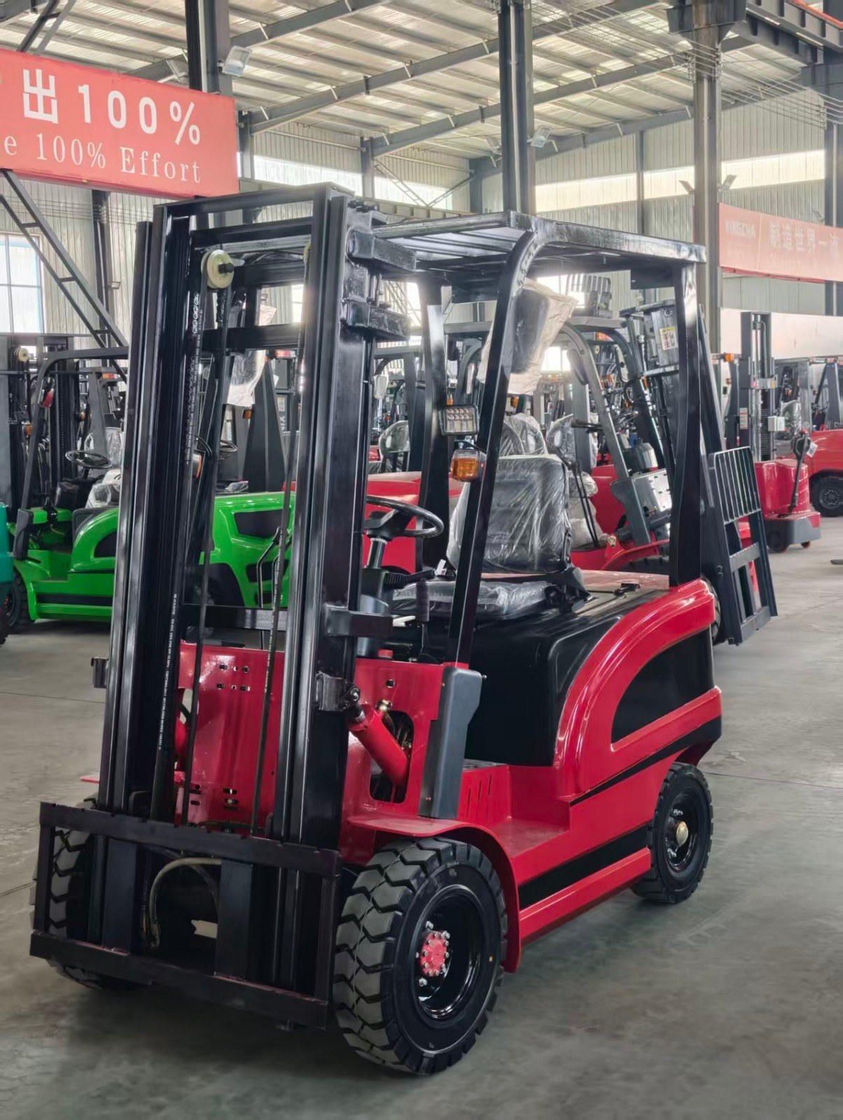 Xe nâng điện Xingcha CPD-15 thực tế