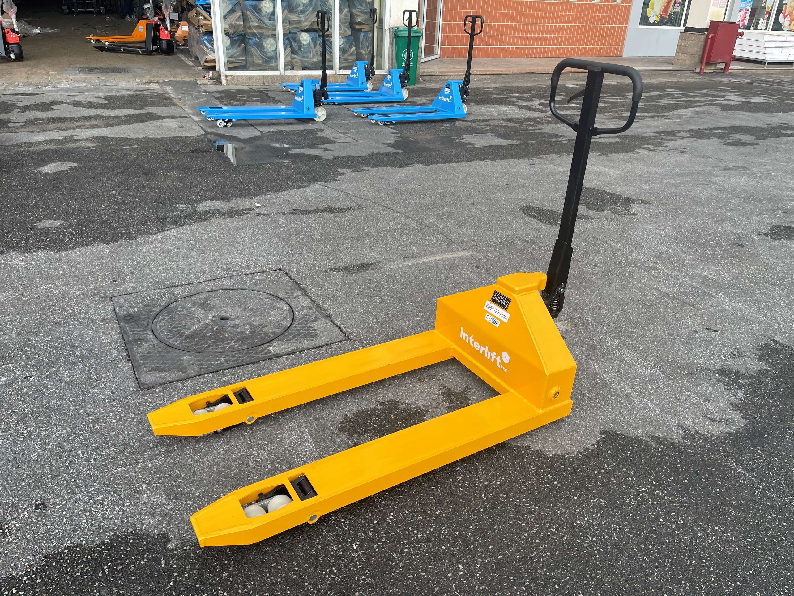 Xe nâng tay 5 tấn Interlift phiên bản Pro tiêu chuẩn châu Âu