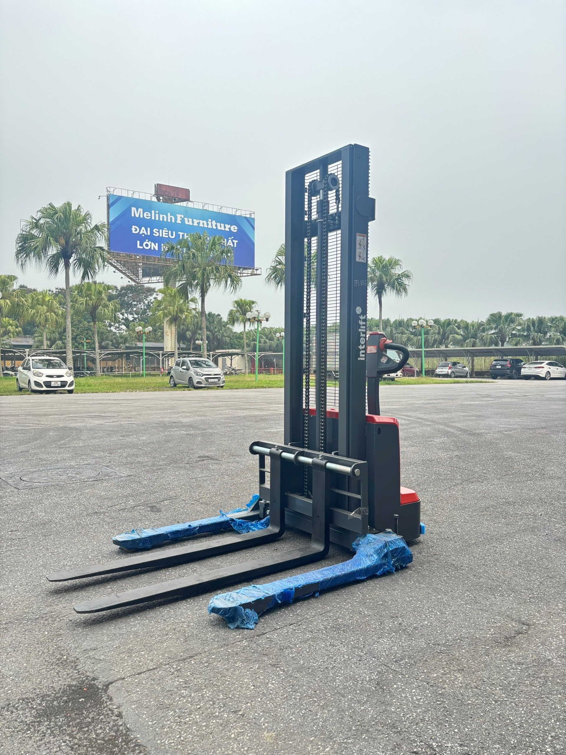 Xe nâng điện stacker 1.5 tấn Interlift CL1530GHY. Nâng cao 3m. Sx 2025. Mã XM.S15IND30.00865