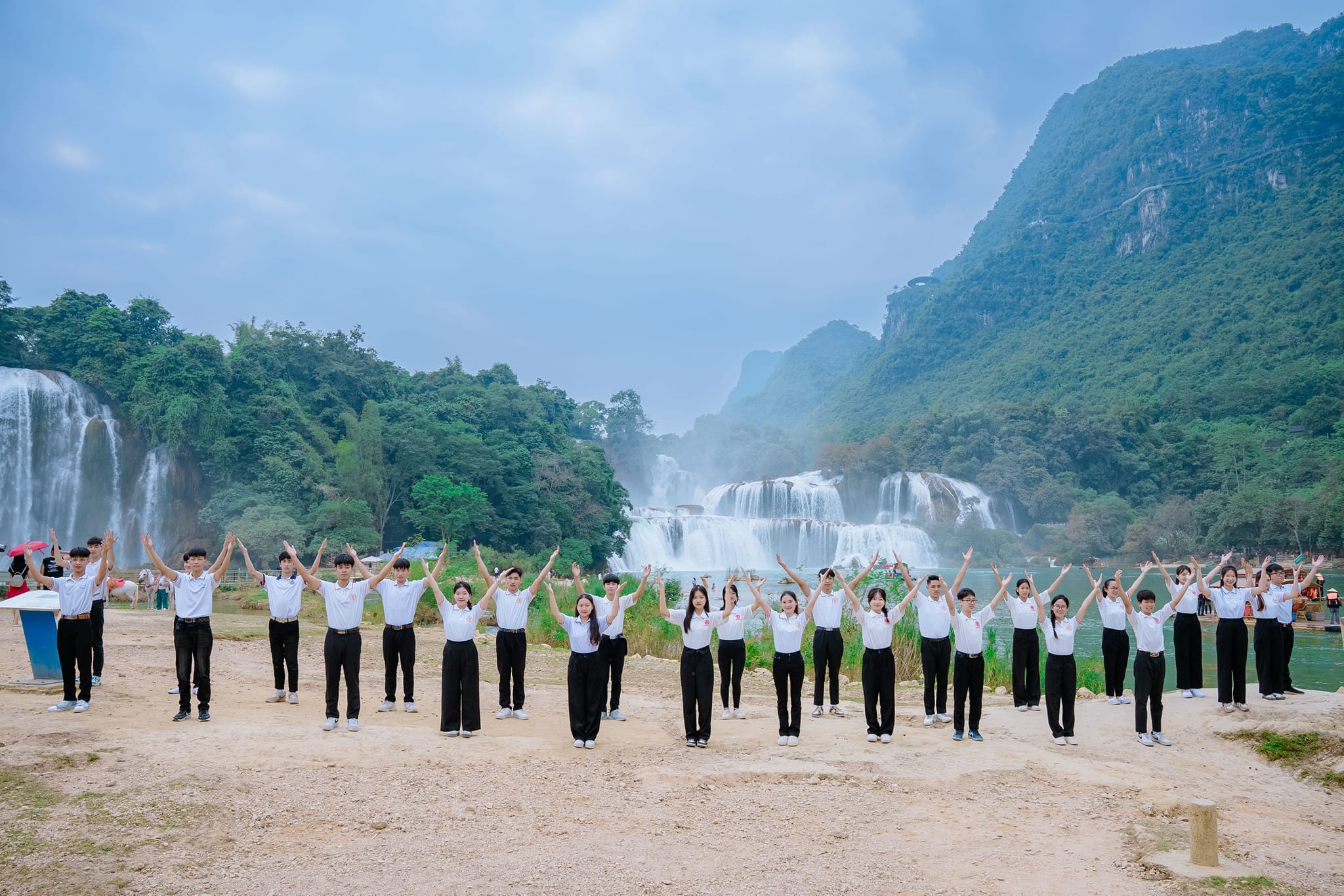 Ban giới trẻ đã cùng nhau quay video cử điệu mẫu cho đại hội giới trẻ giáo tỉnh Hà Nội năm 2024
