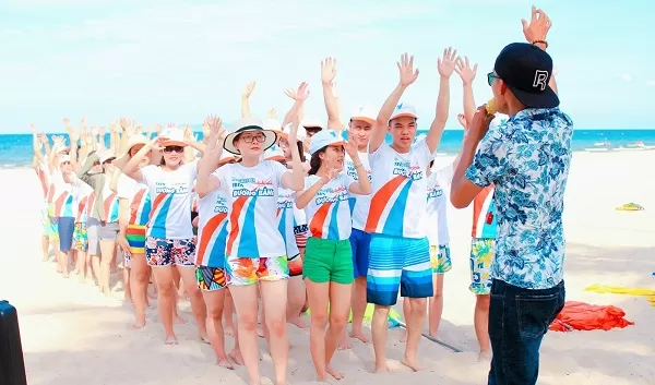 Áo thun đồng phục nhóm teambuilding Đồng Phục Và Quà Tặng