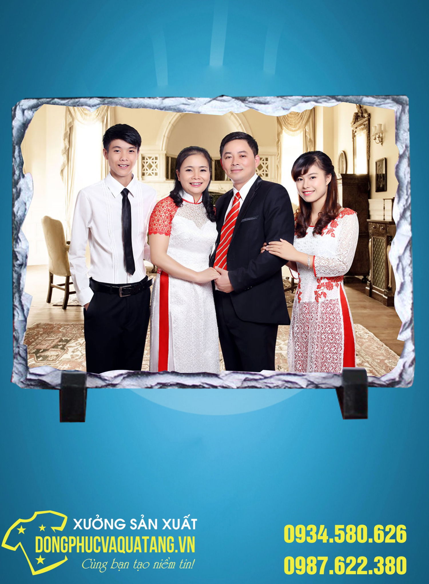 in ảnh gia đình lên đá tại Hà Nội 