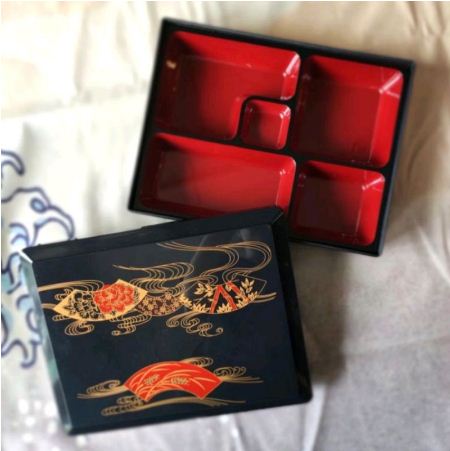Bento nhà hàng Nhật  nắp hoa văn 5 ngăn 30x24