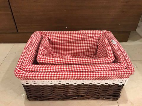 BASKET Giỏ mây lót caro đỏ đại 2281B