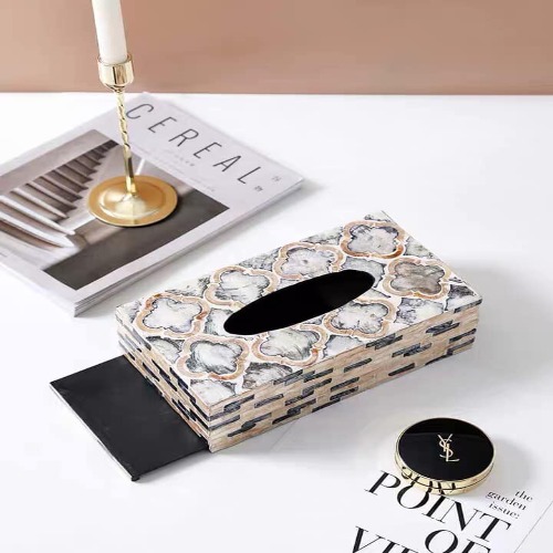 PEARL Hộp đựng giấy họa tiết vàng đen 6425