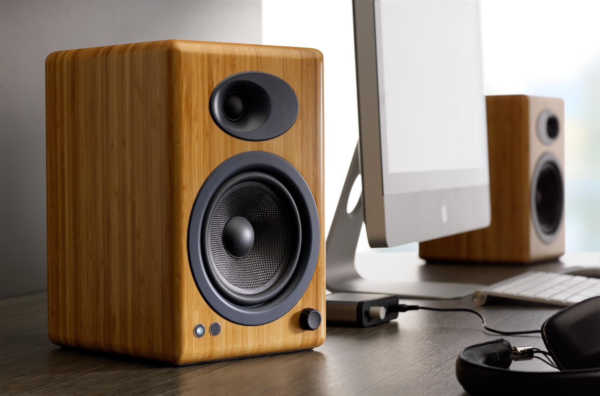 Loa Audioengine 5+ Wireless (Bamboo)