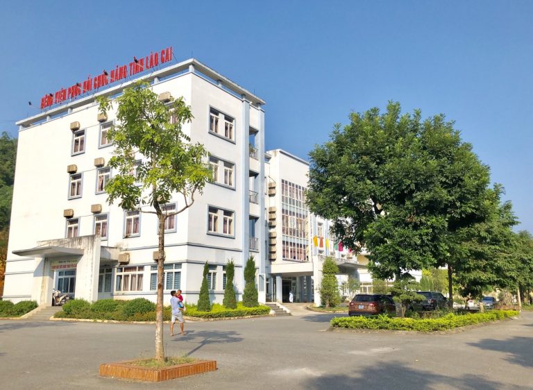 Hoàn thành chuyển giao máy Laser điều trị suy giãn tĩnh mạch và thoát vị đĩa đệm Weberneedle® Endolaser - CHLB Đức tại Bệnh viện PHCN tỉnh Lào Cai