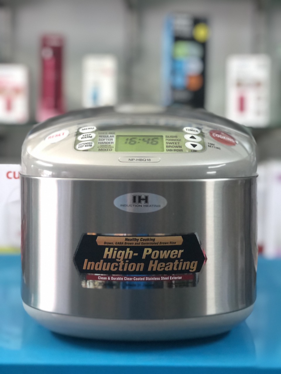 Nồi cơm Cao tần Zojirushi NP-HBQ10-XA