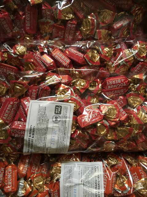 Tìm mua bánh kẹo nhập khẩu chính hãng 2 tim-mua-banh-keo-nhap-khau-chinh-hang-2