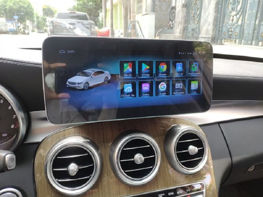 Mercedes độ Maybach đổi mới về màn hình Android