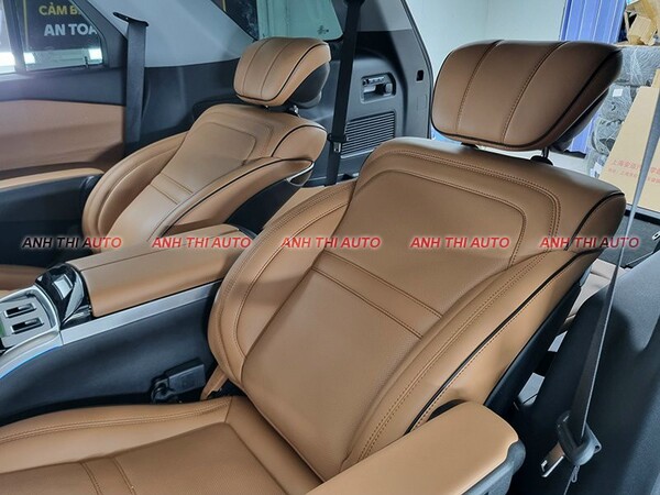 xe Ford EXPORER lắp đặt bộ ghế massage