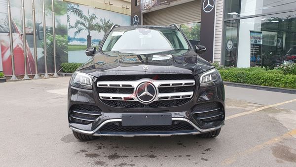 Phần đầu xe Mercedes GLS 450 4Matic