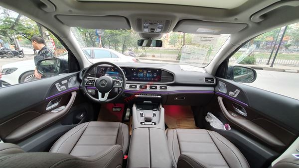 Không gian nội thất Mercedes GLS 450 4Matic