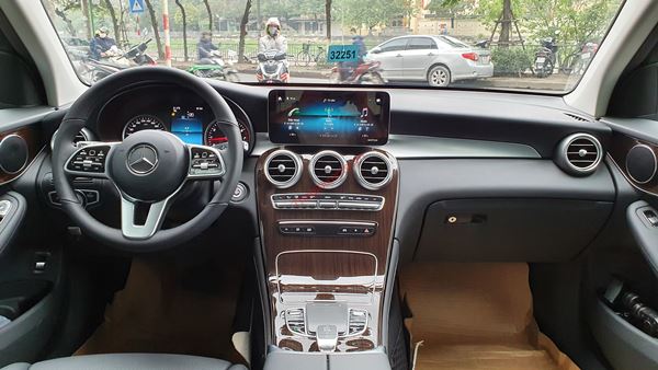 bảng tap lo Mercedes GLC 200 2021