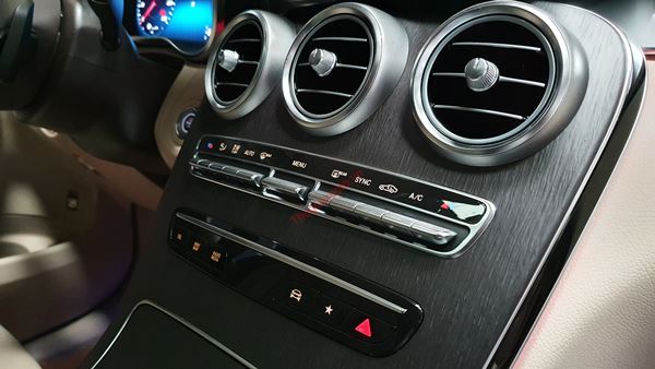 hệ thống điều hòa Mercedes GLC 300 4Matic 2021