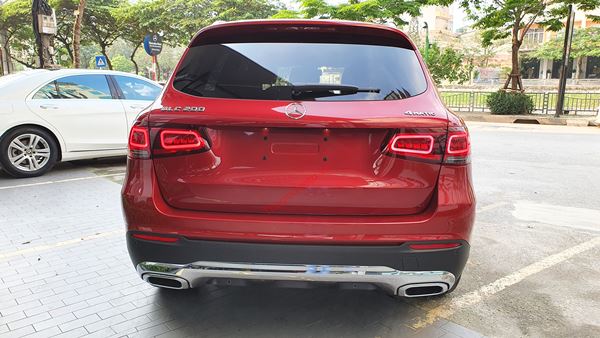 đuôi xe Mercedes GLC 200 4Matic 2021