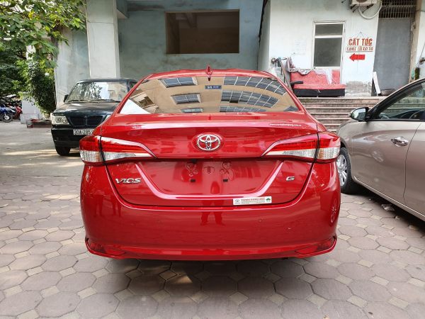 đuôi xe toyota vios