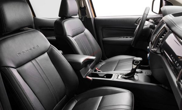 nội thất bán tải ford ranger 2021
