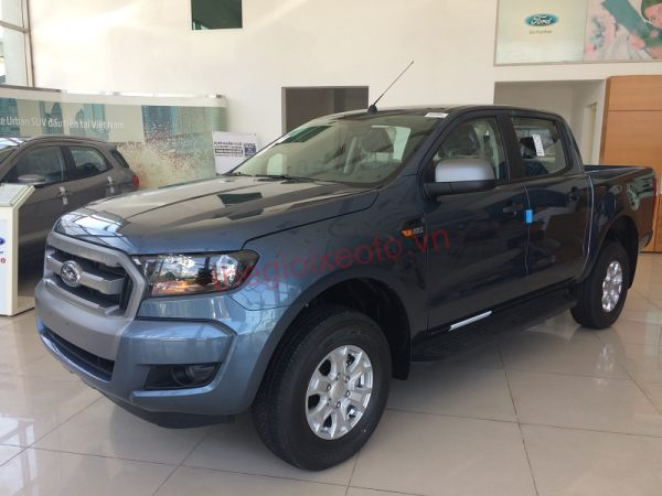 Màu xanh thiên thanh trên Ford Ranger