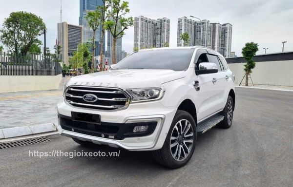 Độ body kit cho xe Ford Everest 2021