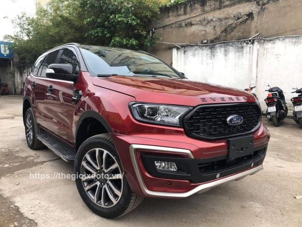 Ốp cản trước bộ body kit xe Ford Everest 2021